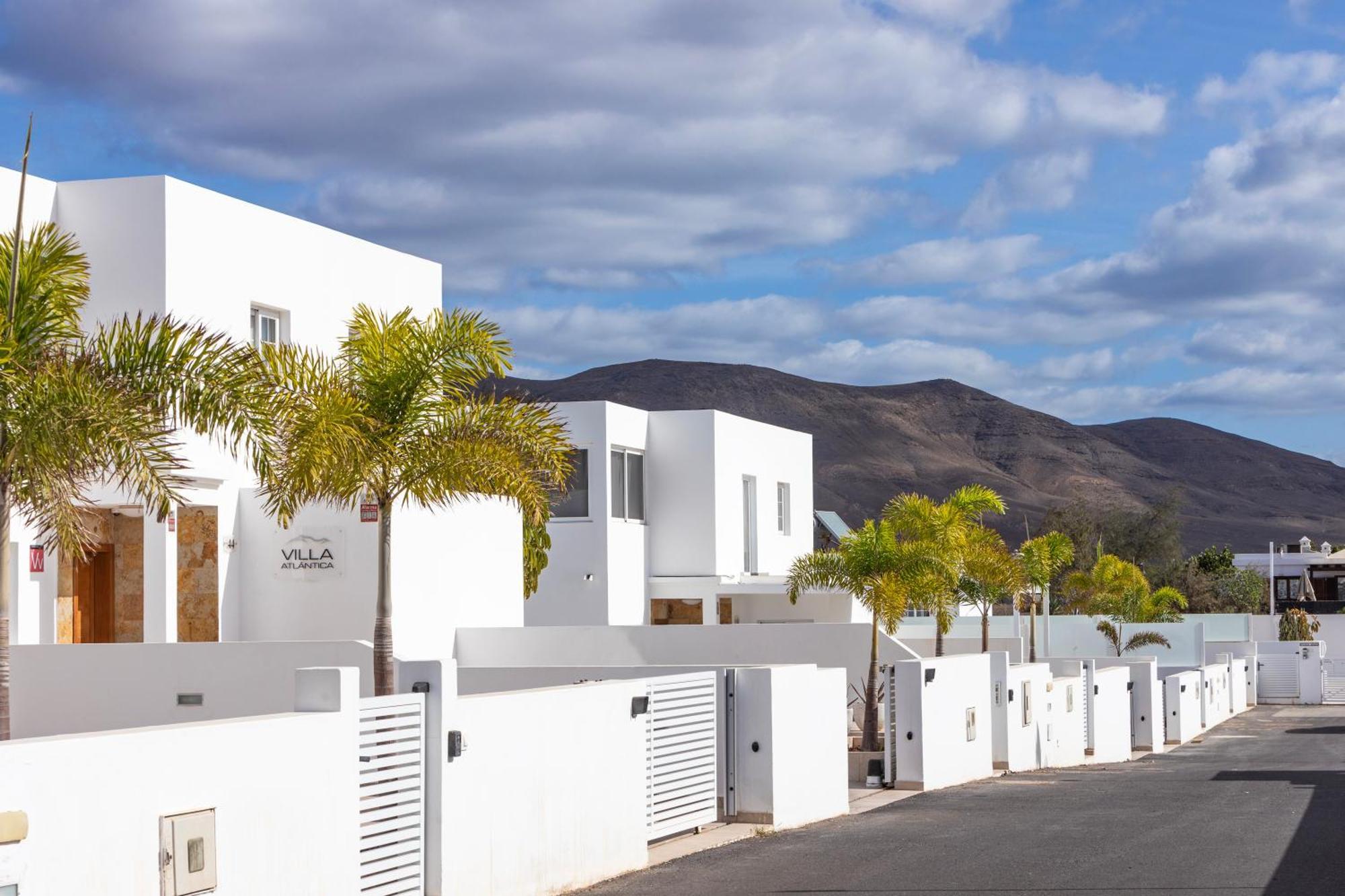Villa Atlantica - Heated Pool In Playa Blanca Eksteriør billede